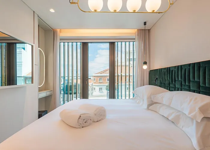 Luster Hotel